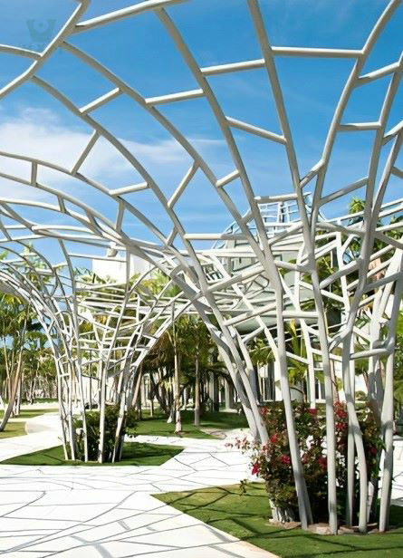 201 stainless steel welded tube in outdoor decoration