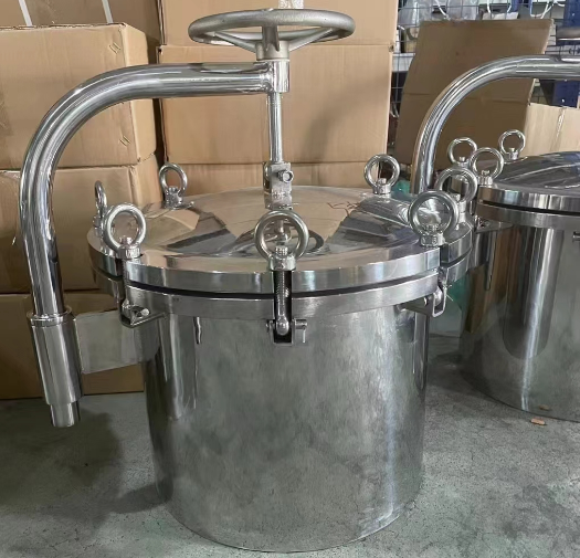 ブラッシュドニッケル vs サテンニッケル